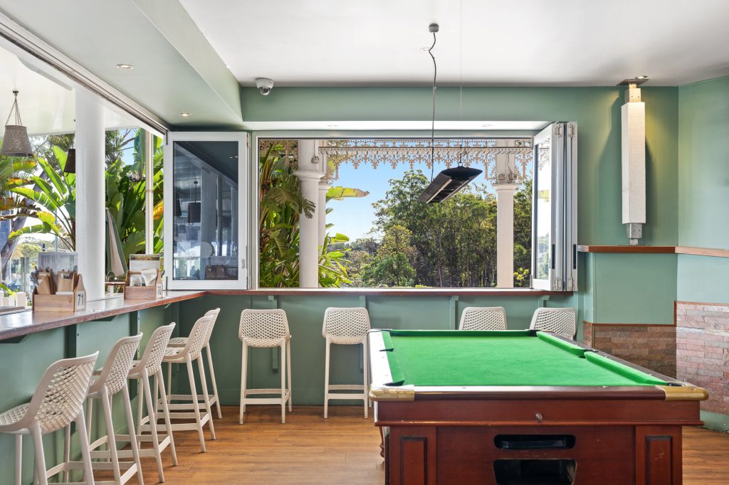 Buck's Party Idea At Alex Hills Hotel