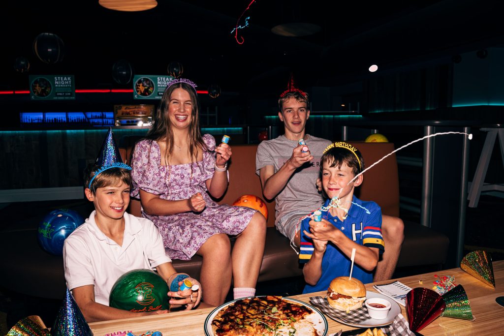 Bowling kids party at Thunderbowl Calamvale.